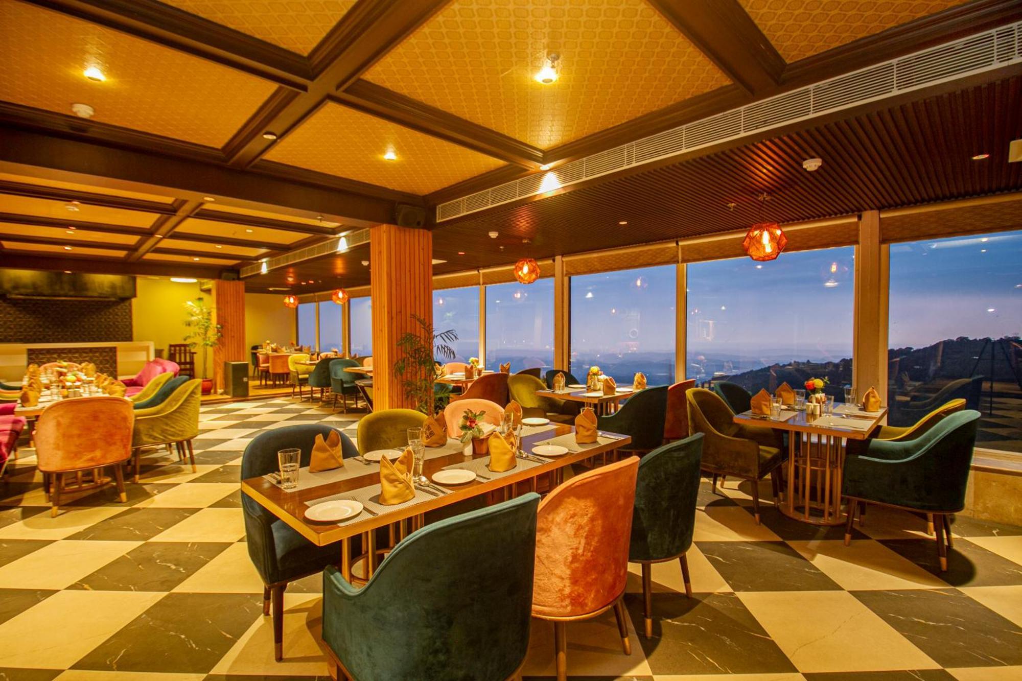 Amritara Surya, Mcleodganj, Dharamshala Hotel Exterior foto