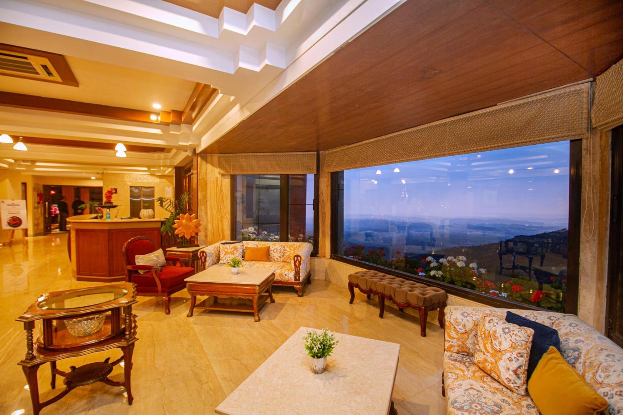 Amritara Surya, Mcleodganj, Dharamshala Hotel Exterior foto