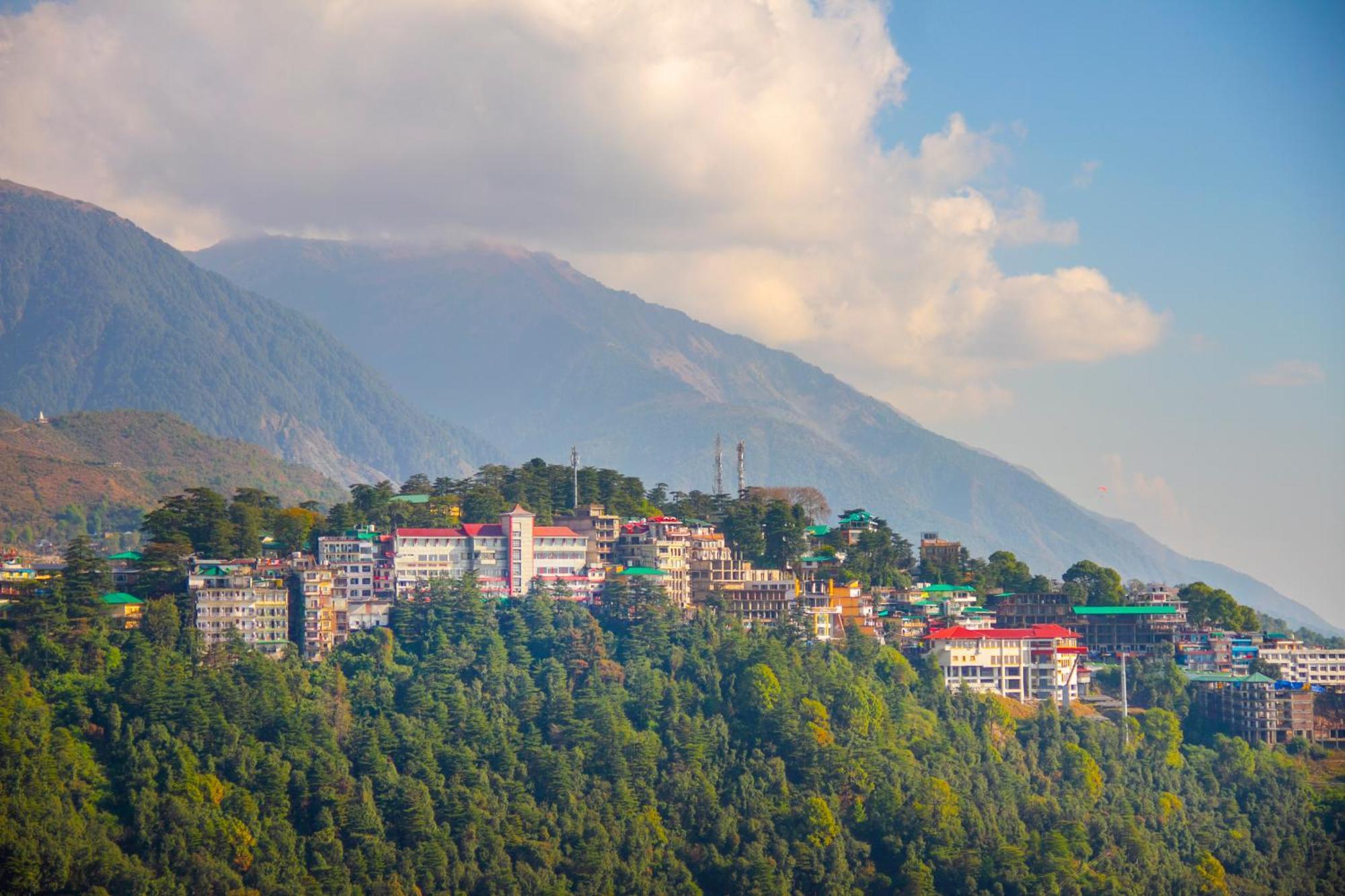 Amritara Surya, Mcleodganj, Dharamshala Hotel Exterior foto